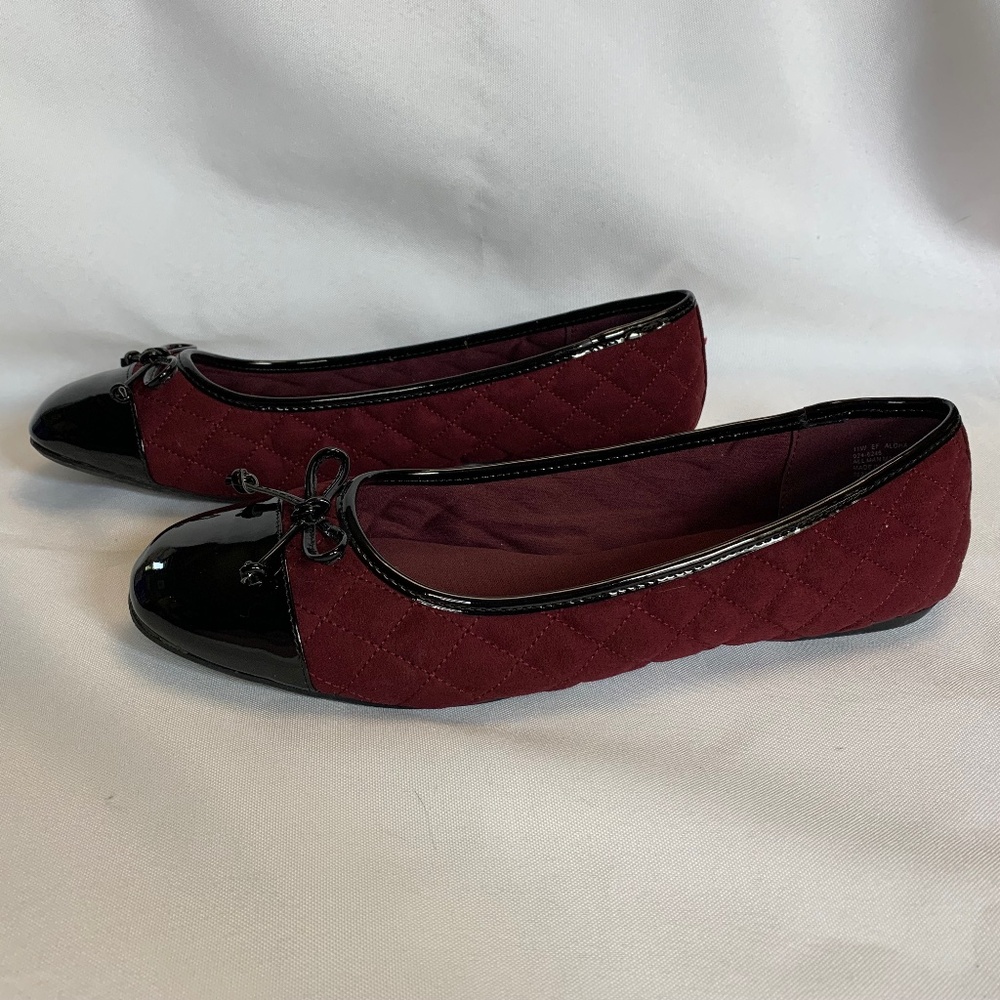NIB! East 5th Slide on Dress Flats in Wine and Black! Size 11 W! - Picture 2 of 8